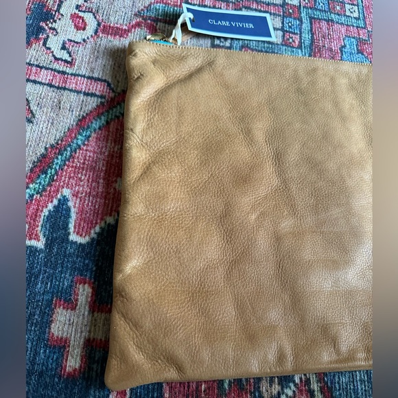 NWT Clare V Classic Camel Colored Leather Oversize Clutch - Picture 11 of 13